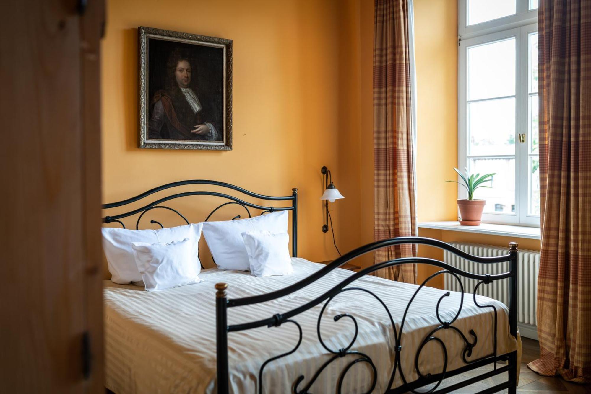 Romantik Hotel Gutshaus Ludorf Esterno foto