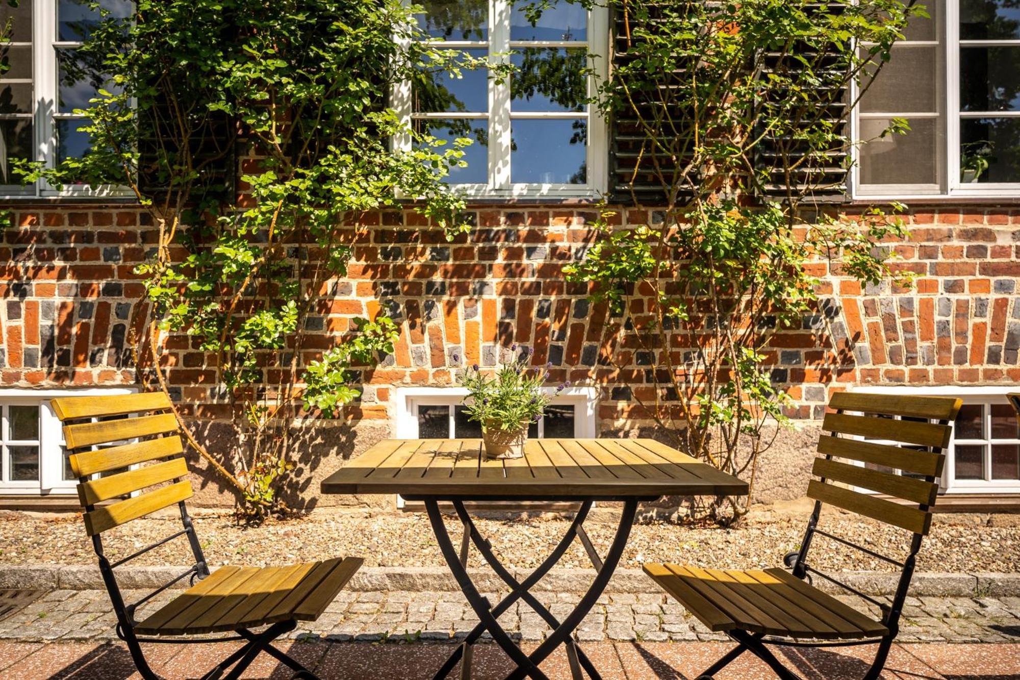 Romantik Hotel Gutshaus Ludorf Esterno foto