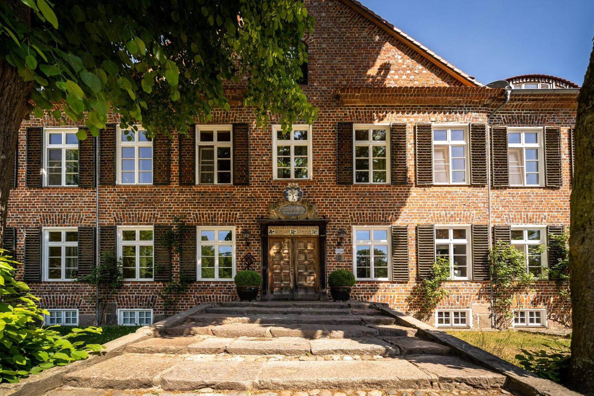 Romantik Hotel Gutshaus Ludorf Esterno foto