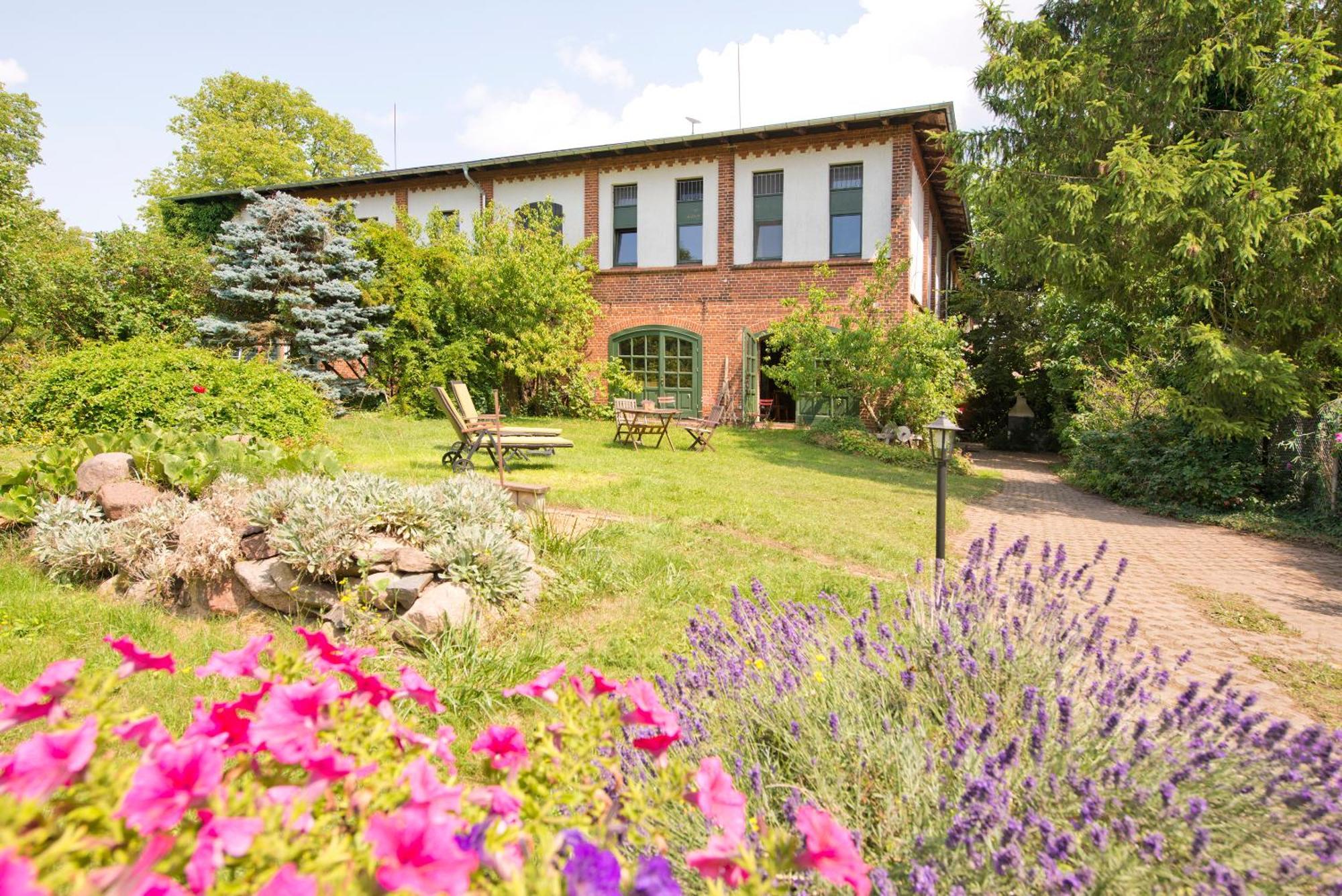 Romantik Hotel Gutshaus Ludorf Esterno foto