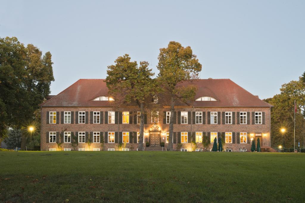 Romantik Hotel Gutshaus Ludorf Esterno foto